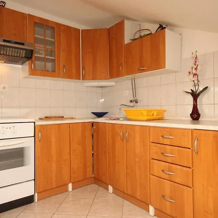 Апартаменты With Parking Space Kukljica, Ugljan - 8237